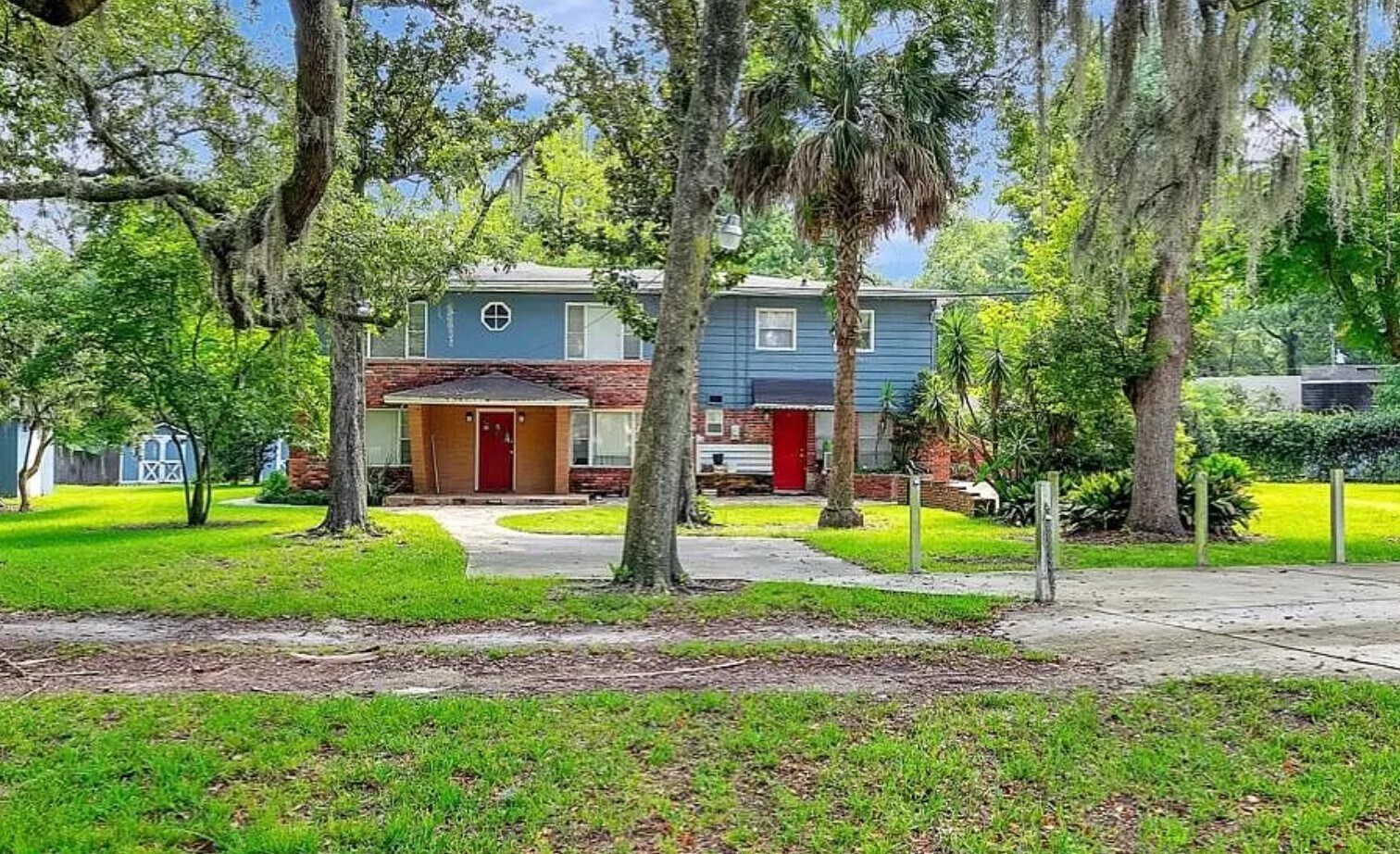 Building Photo - 2353 Spring Park Rd