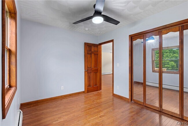 Building Photo - 7537 Rickmeyer Rd