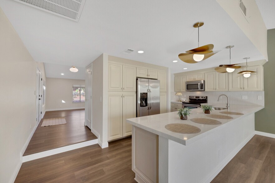 Building Photo - 3212 Moonflower Dr