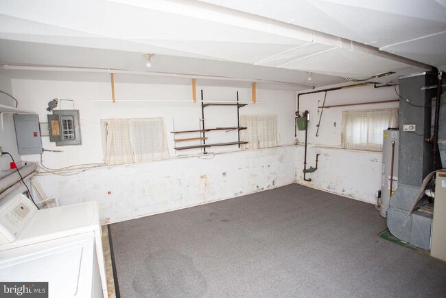 Building Photo - 1016 Eagle Ln