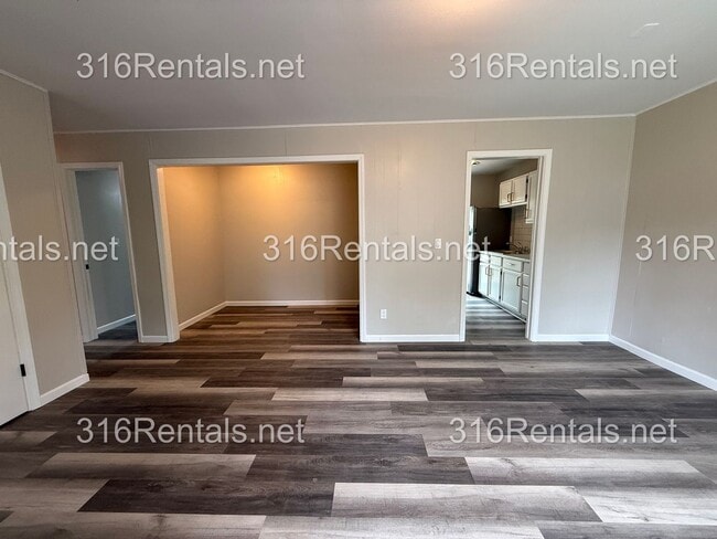 Building Photo - $1145 - NEWLY REMODELED 4 bedroom / 1 bathroom - Single Family Home