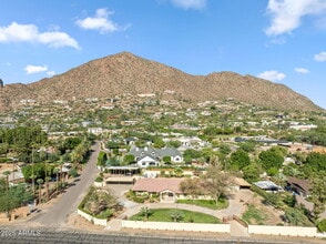 Building Photo - 5310 E Camelback Rd