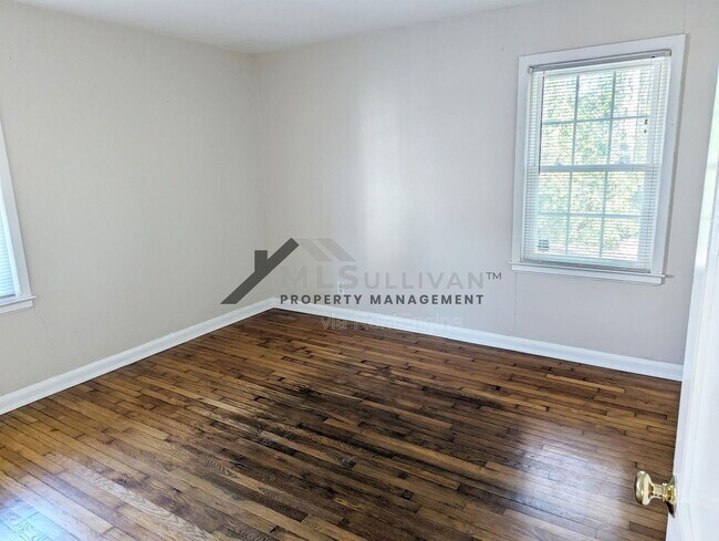 Building Photo - 2020 Englewood Ave