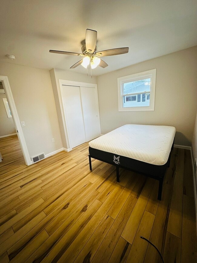 Building Photo - 305 Magnolia Dr