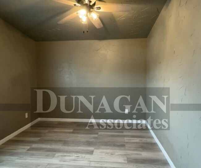 Building Photo - Remodeled!! 3 Bedroom 2 Bath with large parking area/covered parking .