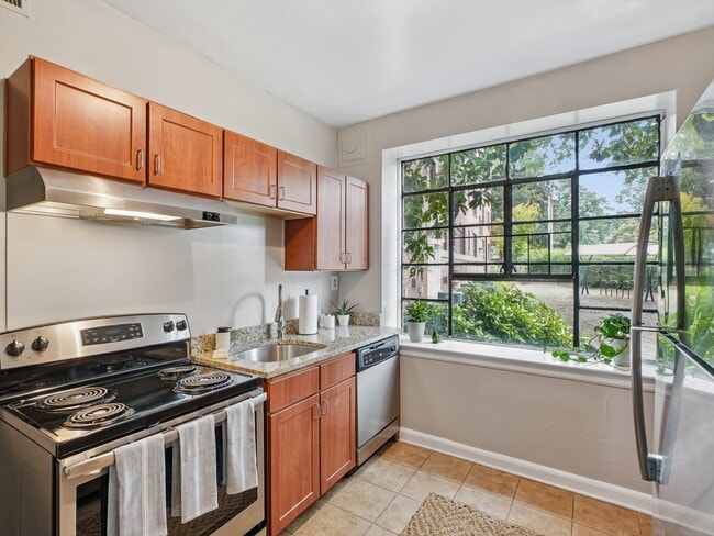 The Kingsley Floor Plan -Kitchen - Cameron Court Apartments
