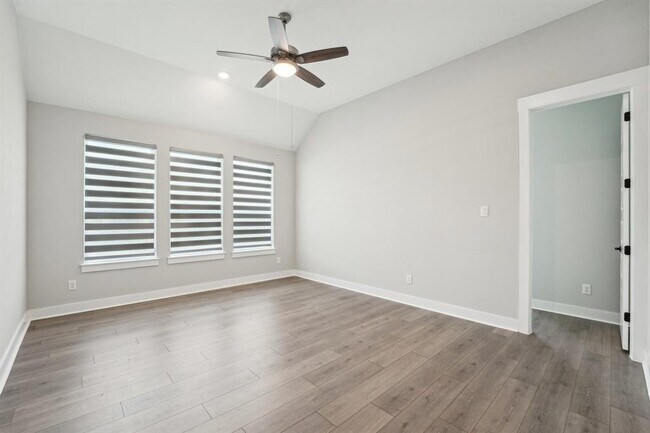 Building Photo - 4216 Caroline Mae Cv