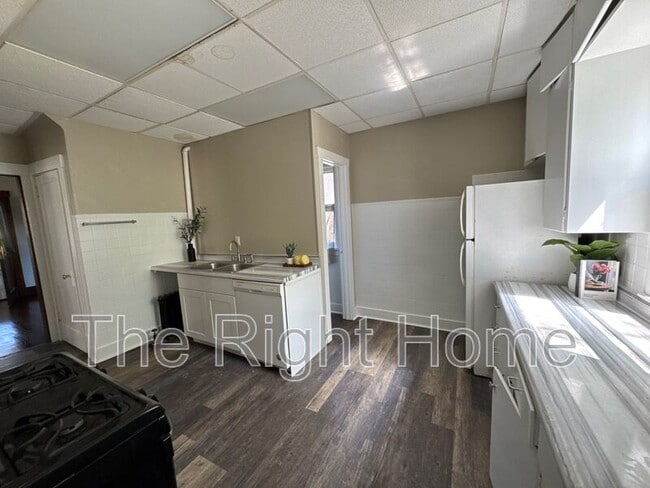 Building Photo - 1521 Park Wild Ave