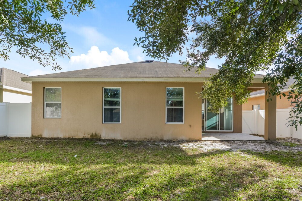 Building Photo - 15128 Stonebriar Way