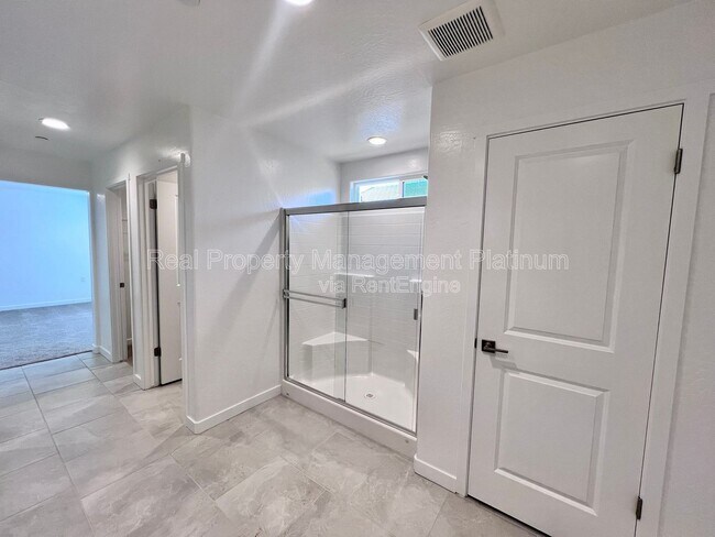 Building Photo - 2891 E Tierra Dr