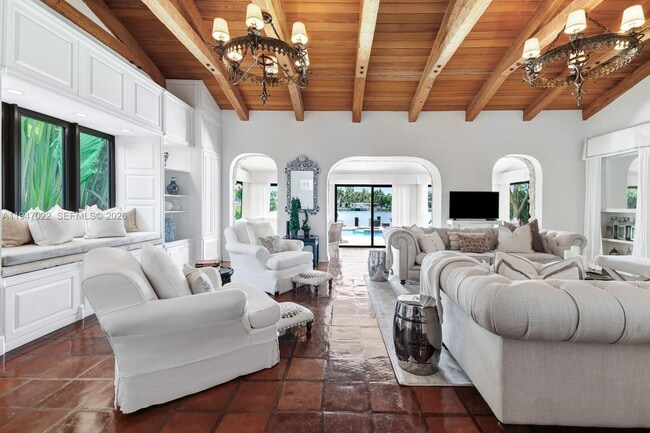 Building Photo - 56 S Hibiscus Dr