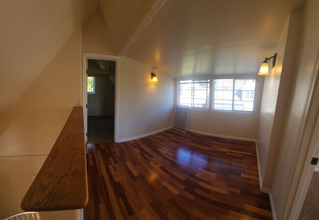 Building Photo - 1822-1828 Fixlini Street***
