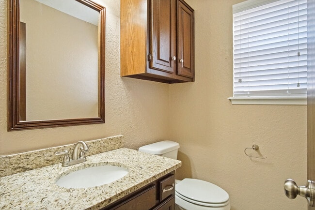 Building Photo - 3621 Wynn Cir