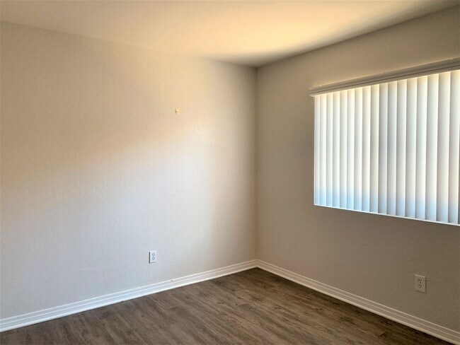 Building Photo - Lovely Maintained Rancho Penasquitos Home--Blue Ribbon School District