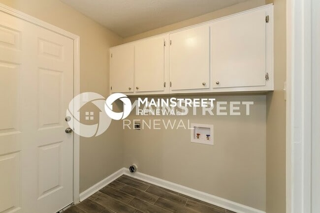 Building Photo - 3 Bedroom Pet-Friendly Home in Horn Lake, MS with Main Street Renewal