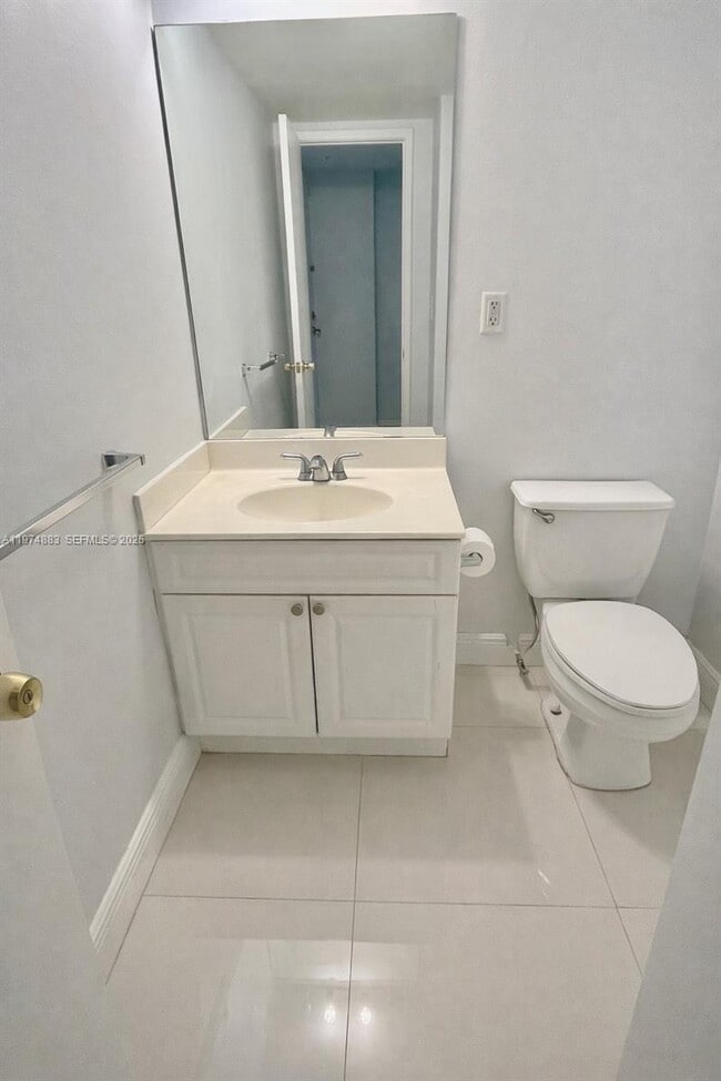 Building Photo - 19390 Collins Ave