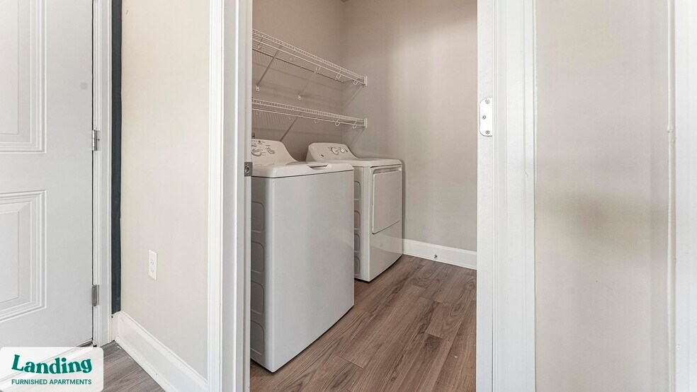 Building Photo - 195 N Creek Dr