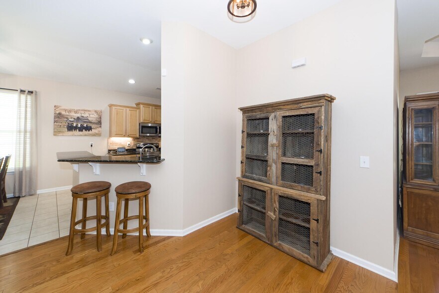 Building Photo - 2613 Spivey Ct