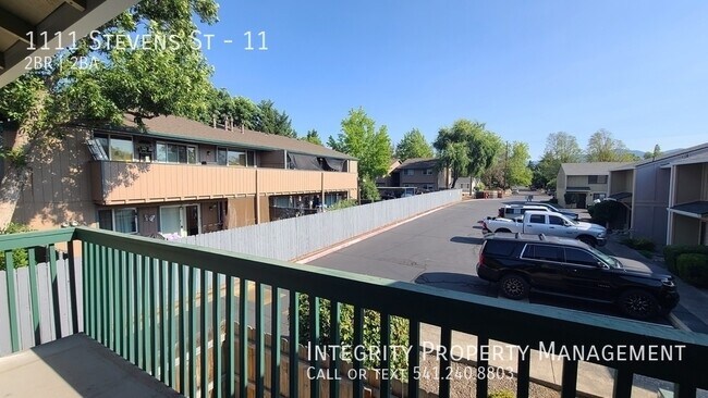 Building Photo - 1111 Stevens St