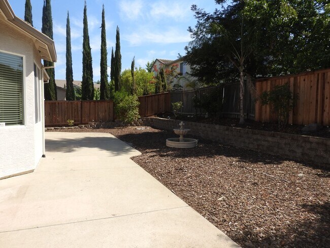 Building Photo - Beautiful Home in Highland Park