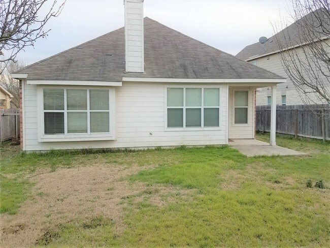 Building Photo - 352 King Elder Ln