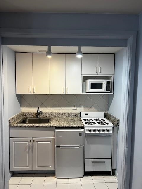 Building Photo - 3021 Edwin Ave