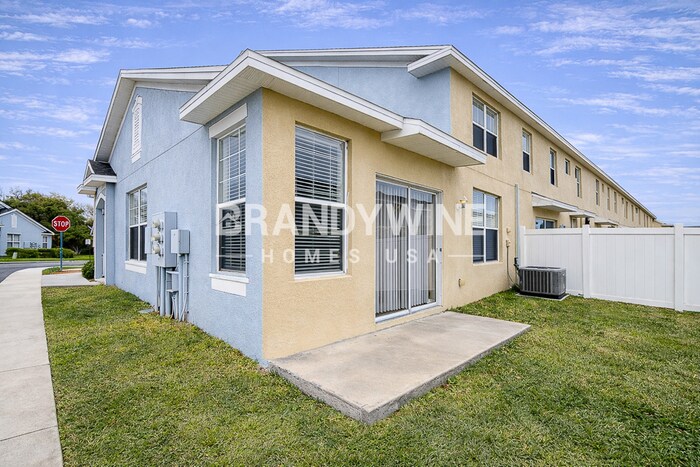 Building Photo - 9701 Carlsdale Dr