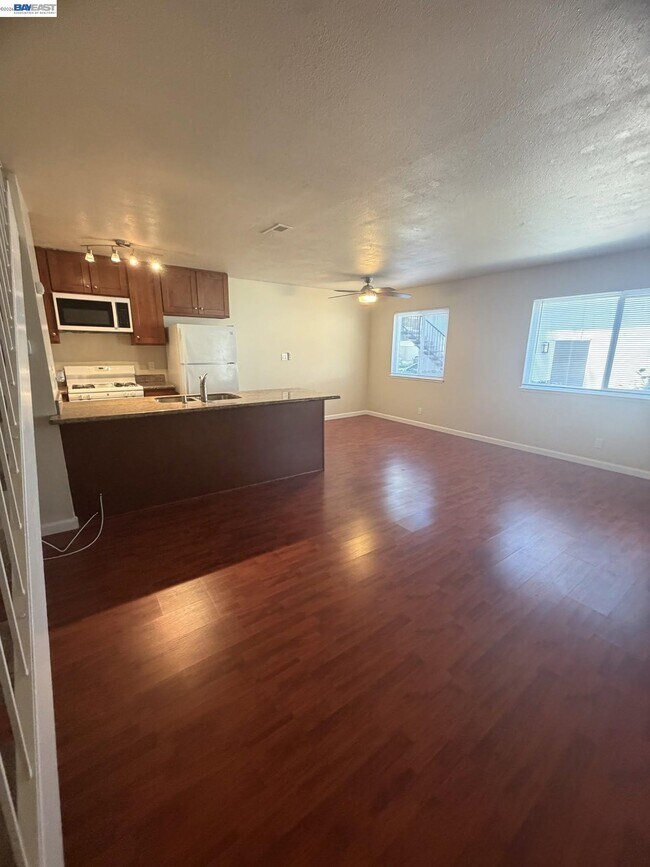 Building Photo - 2170 Arroyo Ct