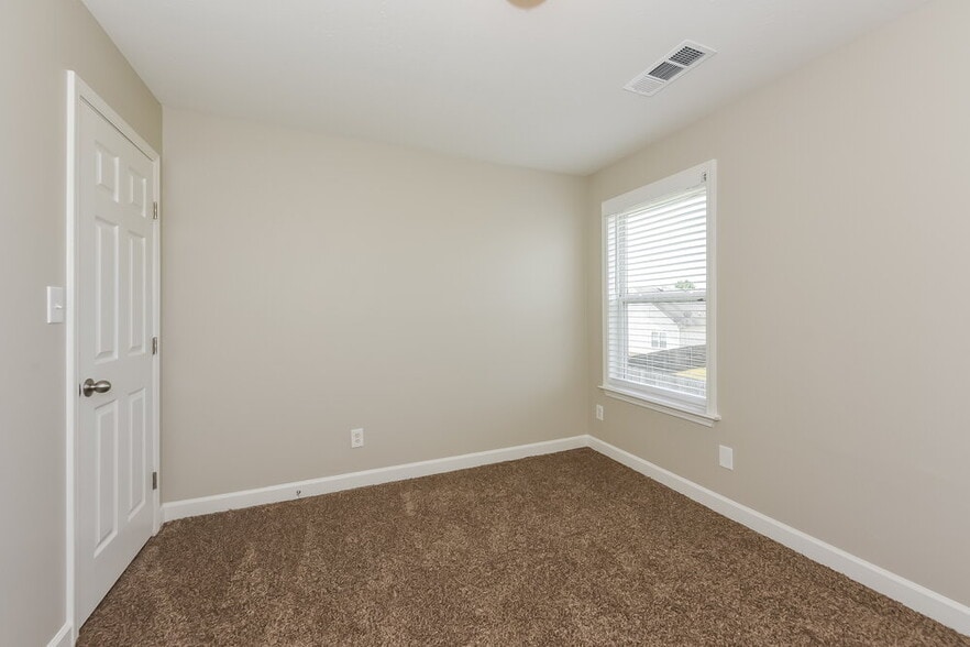 Building Photo - 1616 Allston Dr