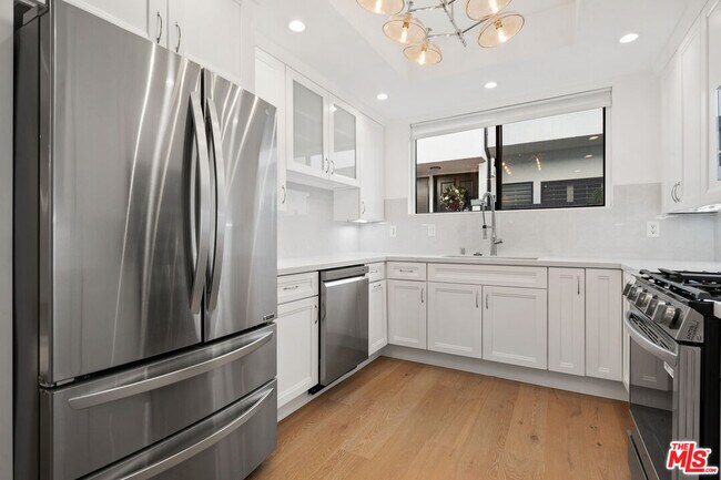 Building Photo - 234 S Tower Dr