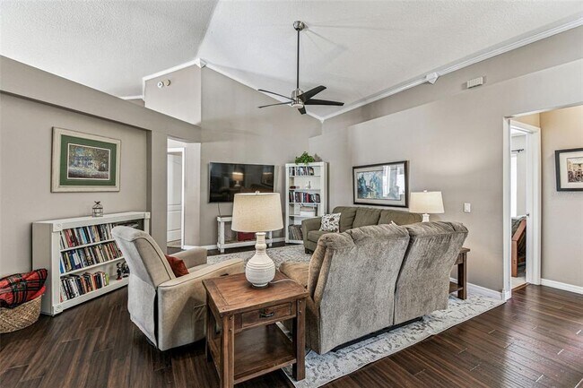 Building Photo - 3843 Bellewater Blvd