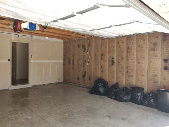 Building Photo - Charming 4-Bedroom Home on 1/2 Acre with a...