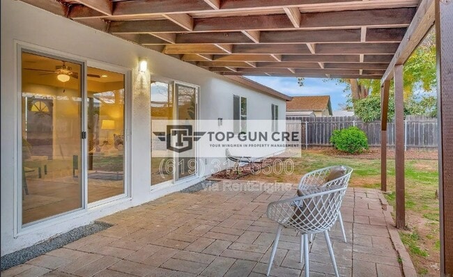 Building Photo - 347 Provo St