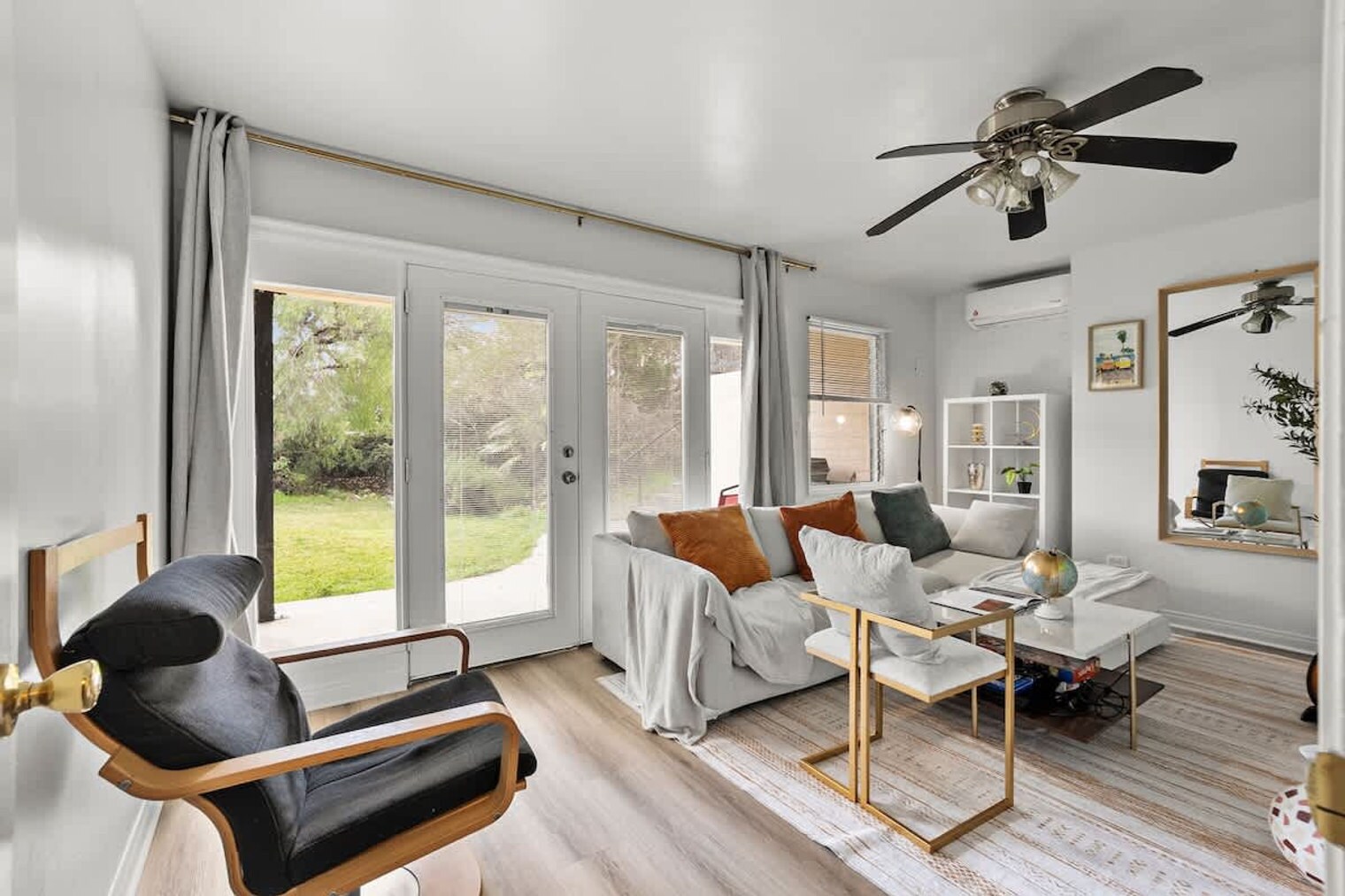 Building Photo - 4989 Randlett Dr