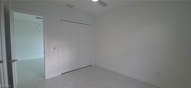 Building Photo - 322-324 Poplar St