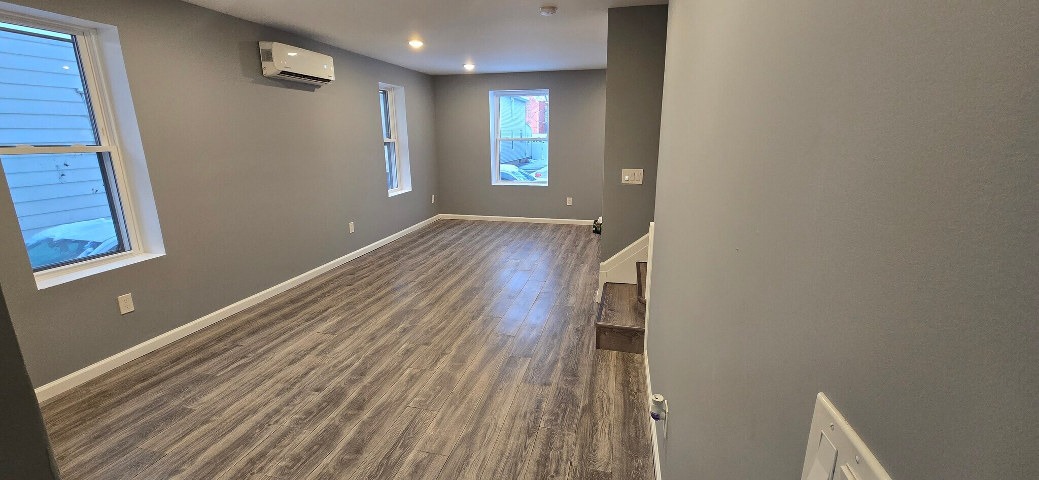 Building Photo - 46 Capitol St