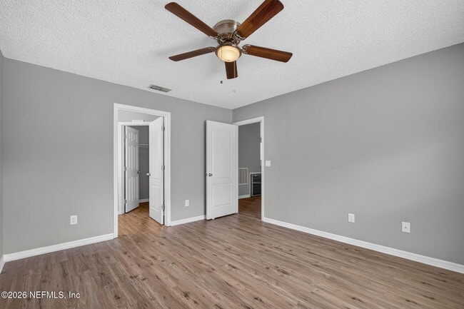 Building Photo - 3183 Wavering Ln