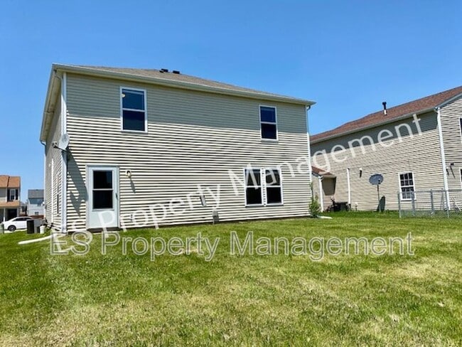 Building Photo - 8415 Ash Grove Dr