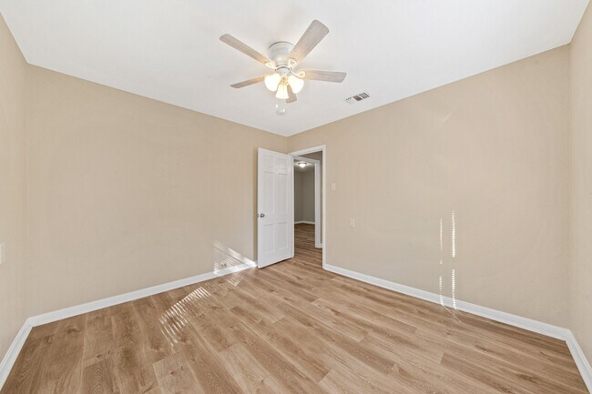 Building Photo - 3938 S Walters St