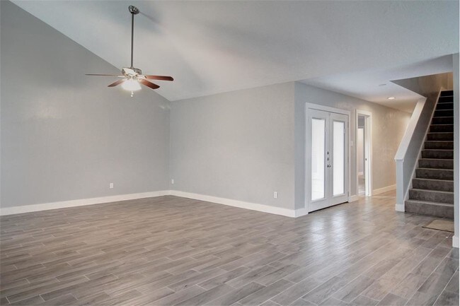 Building Photo - 13515 Ravensway Dr
