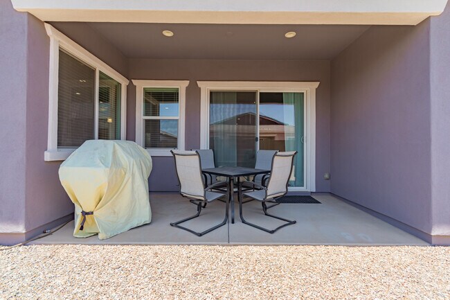 Building Photo - 941 Treasure Trl