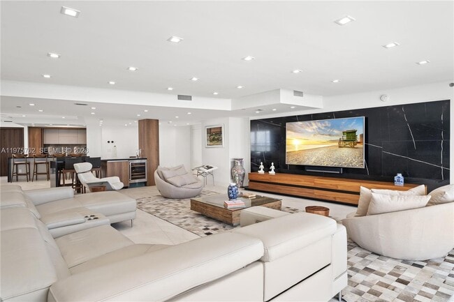 Building Photo - 450 Alton Rd