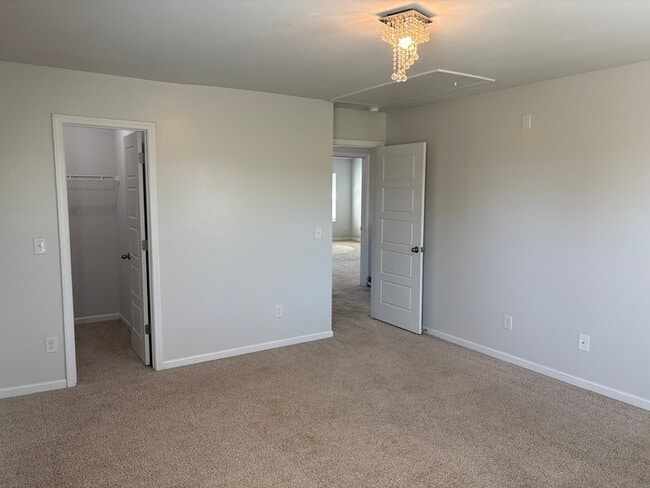 Building Photo - 407 Lakemont Dr