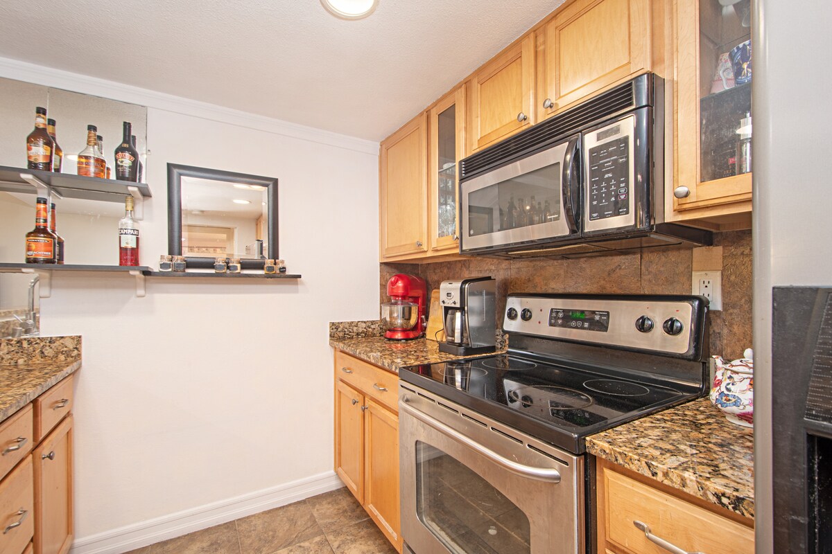 Building Photo - 15273 Maturin Dr