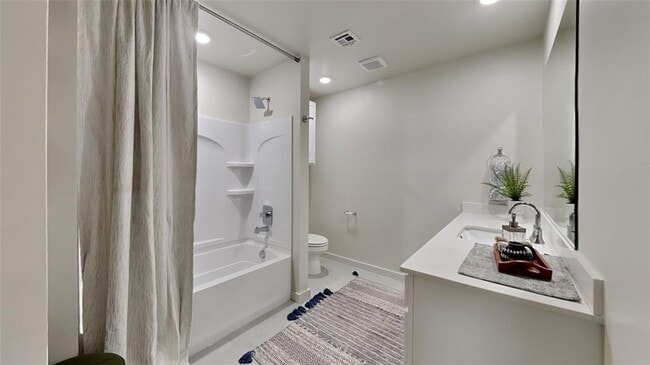 Building Photo - 8910 NW 109th St