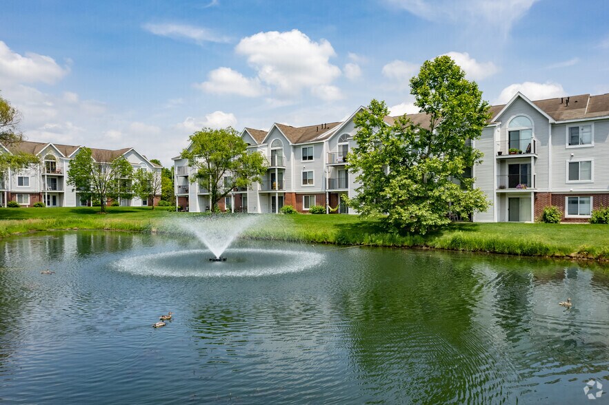 Gull Prairie/Gull Run Apartments and Townh... 4495 Gull Run Dr