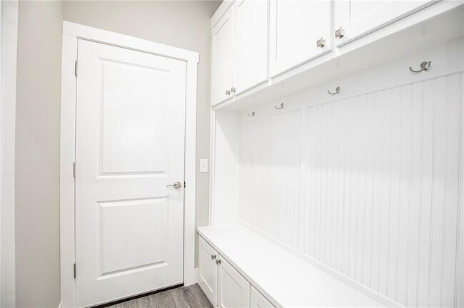 Building Photo - 1836 Seay Cir