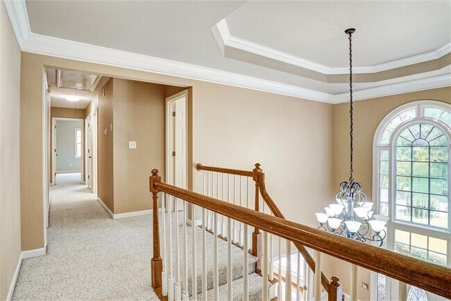 Building Photo - 510 Jacaranda Ct