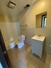 Building Photo - Thurston Street