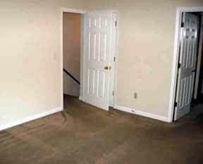 Building Photo - 3 bedroom / 2.5 bathroom ~ Townhome in Hunter's Creek *Unit has a GREAT LOFT!